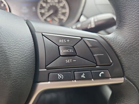 Used 2021 Nissan Altima 2.5 SV FWD image 24