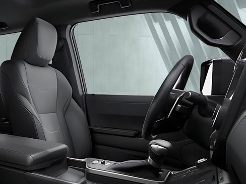 New 2026 Lexus GX 550 AWD/4WD image 11