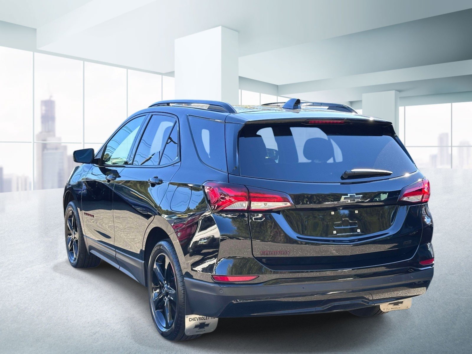 Used 2024 Chevrolet Equinox Premier AWD/4WD image 3