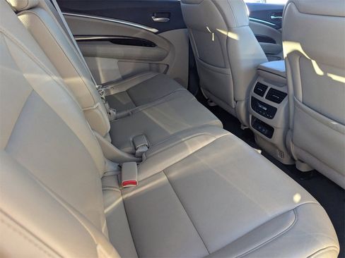 Used 2019 Acura MDX SH-AWD image 11