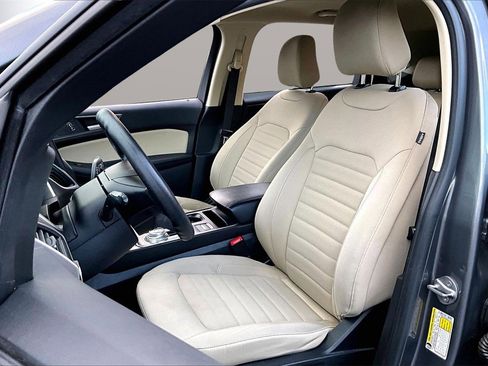 Used 2021 Ford Edge SE w/ Cargo Accessory Package image 19