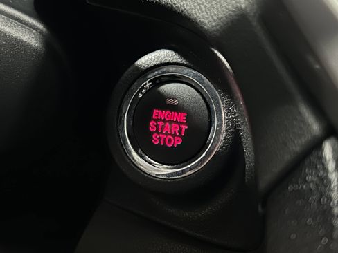 Used 2021 Subaru Ascent Limited image 11