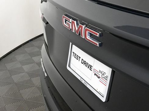 New 2025 GMC Acadia Elevation image 37