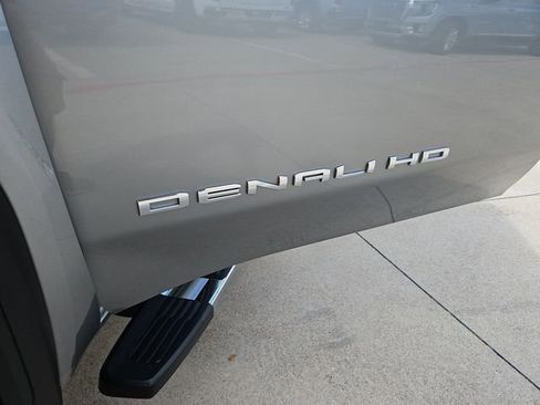 Used 2025 GMC Sierra 2500 Denali w/ Denali Reserve Package image 31