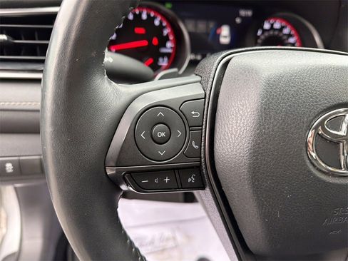 Used 2023 Toyota Camry XSE image 18