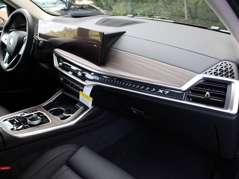 New 2026 BMW X7 xDrive40i w/ Executive Package image 50