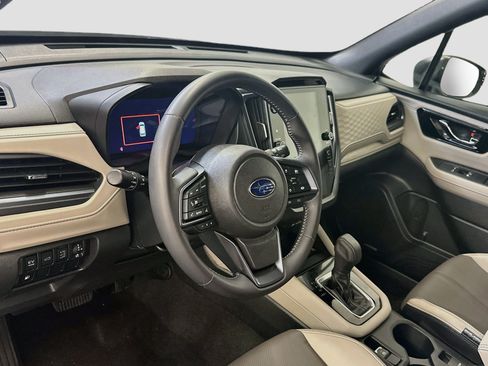 Used 2025 Subaru Forester Limited AWD/4WD image 18