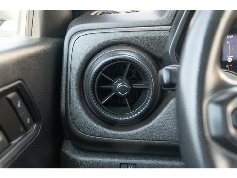 Used 2023 Chevrolet Colorado W/T RWD image 14