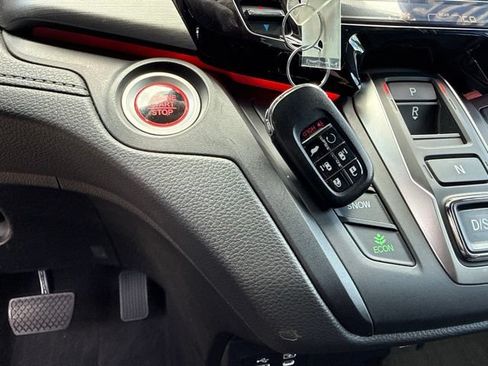 Used 2025 Honda Odyssey Sport-L image 39