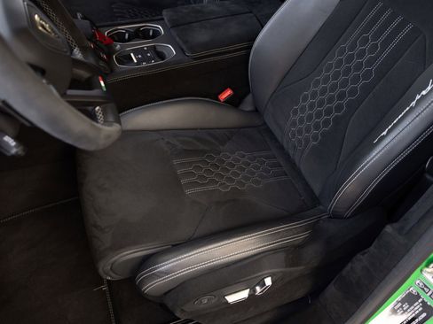 Used 2023 Lamborghini Urus Performante AWD/4WD image 58