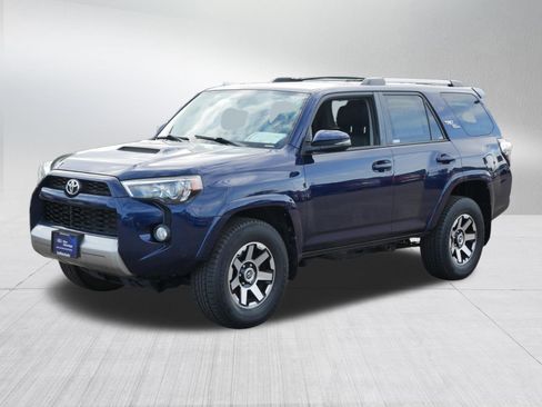 Used 2018 Toyota 4Runner TRD Off-Road Premium AWD/4WD image 3