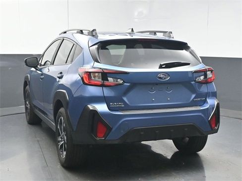 Certified 2024 Subaru Crosstrek 2.0i Premium image 6