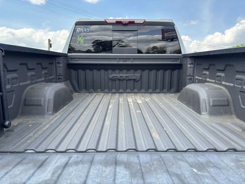 Used 2023 GMC Sierra 1500 AT4 w/ AT4 Premium Package image 10