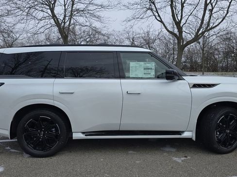 New 2026 INFINITI QX80 SPORT w/ Sport Exterior Package image 23
