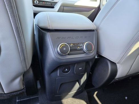 New 2026 Ford Explorer Active w/ Active Comfort Package image 19