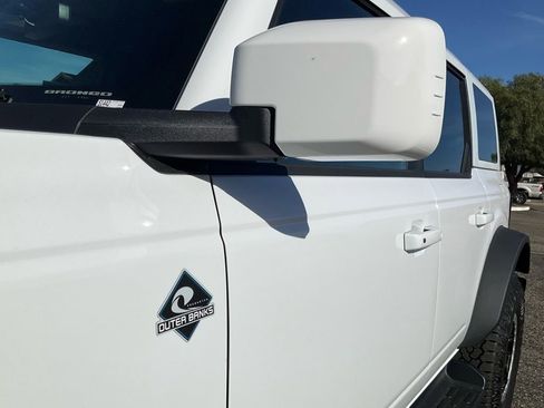 New 2025 Ford Bronco Outer Banks w/ Sasquatch Package image 11