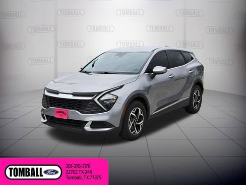 Used 2023 Kia Sportage LX FWD image 3