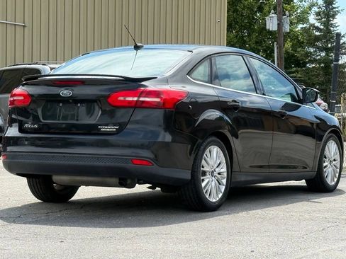 Used 2015 Ford Focus Titanium FWD image 5