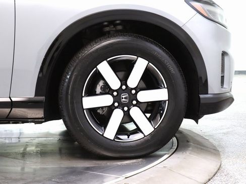 Used 2025 Honda Prologue Touring image 4