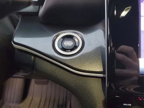 Certified 2022 Jeep Grand Cherokee L Altitude image 23