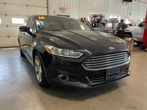 Used 2016 Ford Fusion SE w/ Equipment Group 201A AWD/4WD image 4