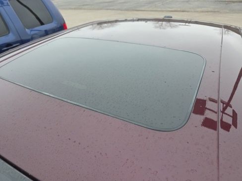 Used 2011 Ford Taurus SEL w/ 202A Rapid Spec Order Code image 8