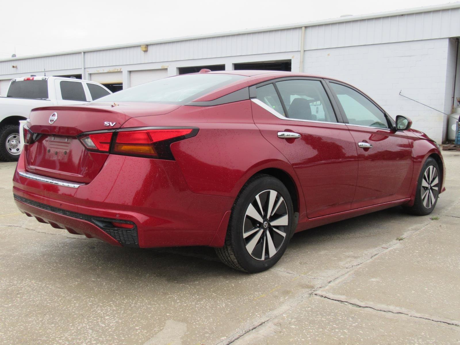 Used 2022 Nissan Altima 2.5 SV FWD image 4