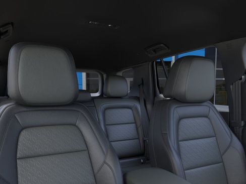 New 2027 Chevrolet Equinox LT w/ Convenience Package II FWD image 24