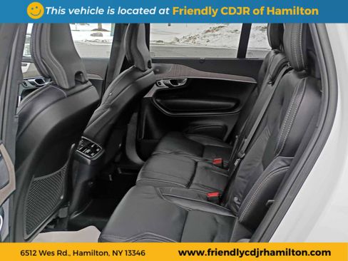 Used 2023 Volvo XC90 B6 Ultimate w/ Lounge Package image 11