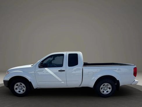 Used 2020 Nissan Frontier S RWD image 3