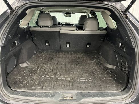 Used 2023 Subaru Outback Limited XT image 7