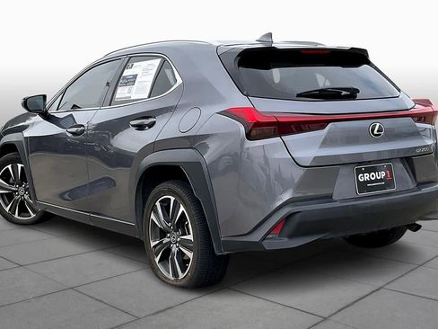 Used 2019 Lexus UX 200 image 9
