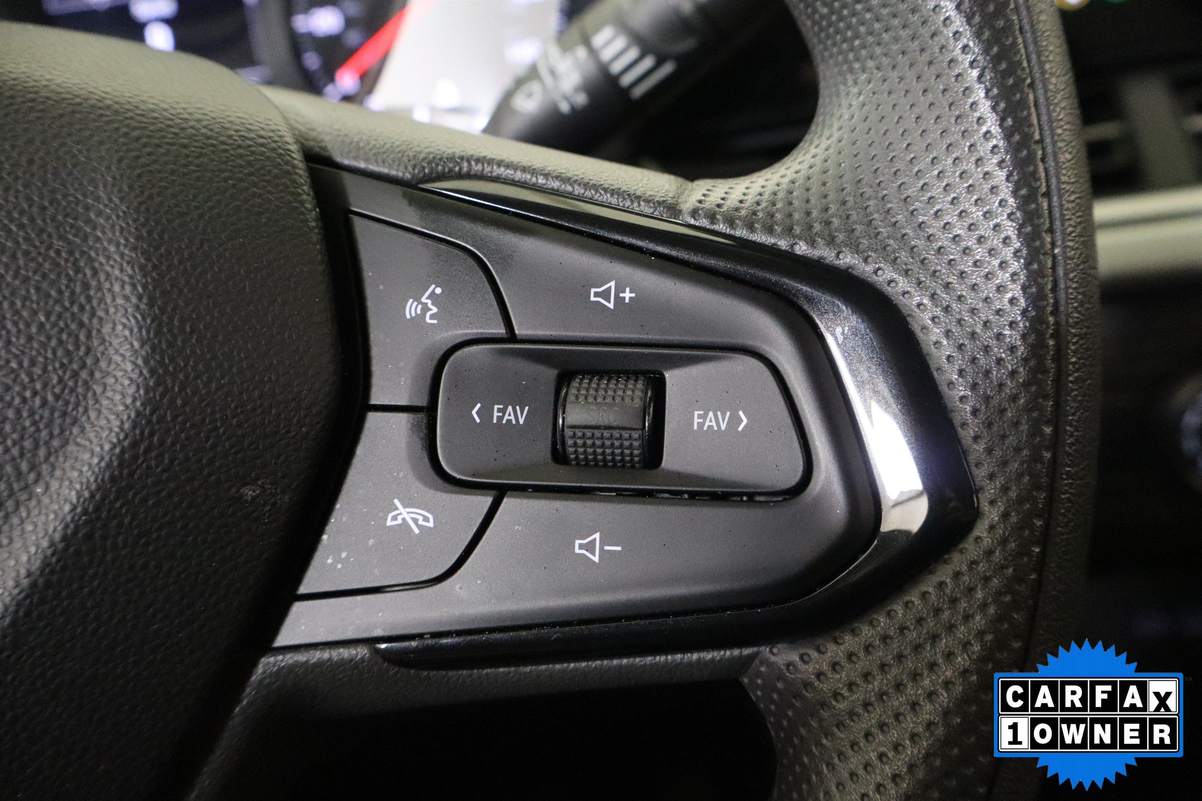 Used 2026 Chevrolet Trax LS FWD image 28