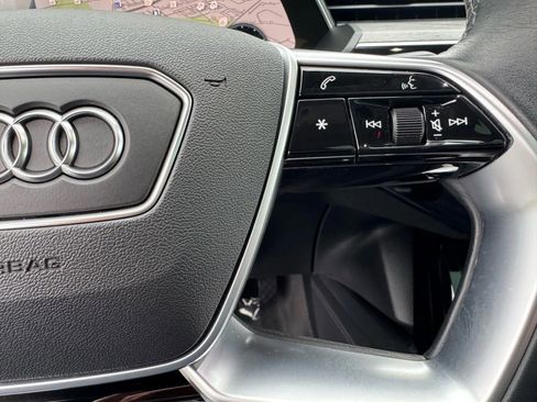 Used 2021 Audi e-tron Premium w/ Towing Package image 30