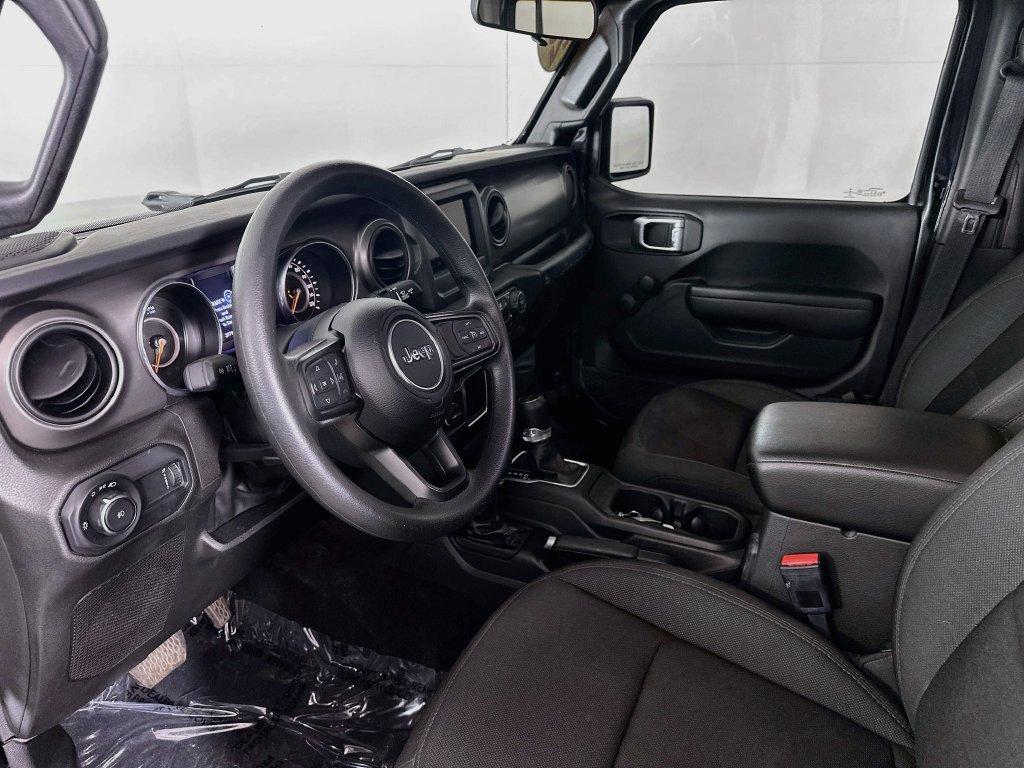 Used 2023 Jeep Wrangler Unlimited Sport AWD/4WD image 14