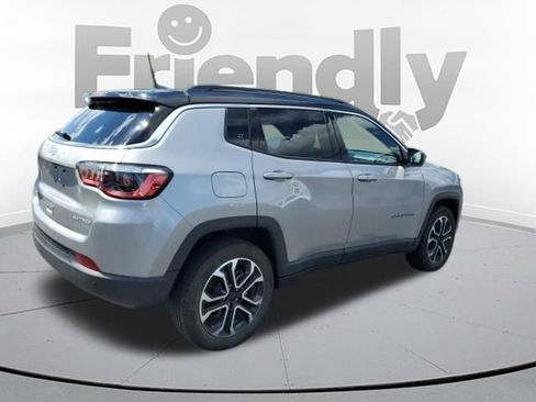 Used 2023 Jeep Compass Limited AWD/4WD image 5