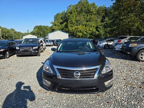 Used 2013 Nissan Altima 2.5 S image 2