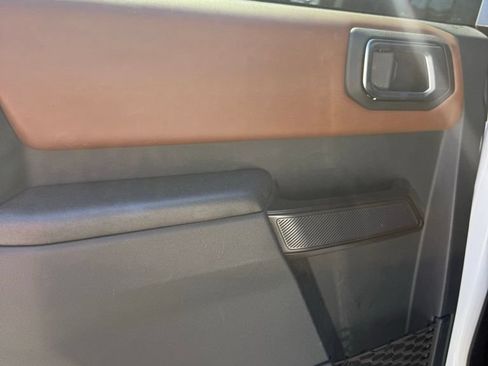Used 2024 Ford Bronco Outer Banks w/ Sasquatch Package AWD/4WD image 11
