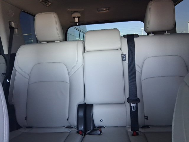 Certified 2025 Nissan Pathfinder SL FWD image 20