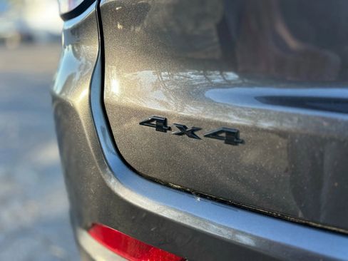 Used 2018 Jeep Compass Latitude image 11