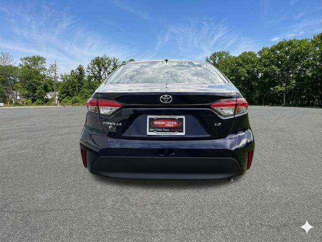 Used 2026 Toyota Corolla LE w/ LE Premium Package FWD image 7