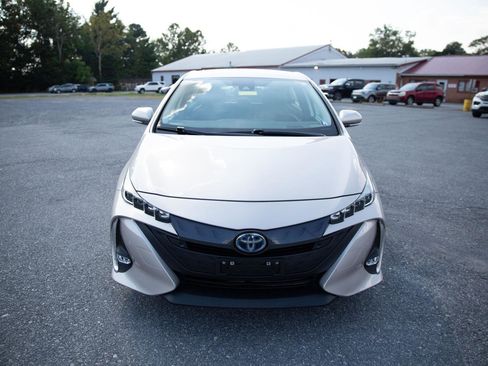 Used 2020 Toyota Prius Prime Limited image 8