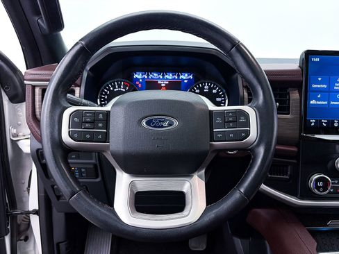Used 2022 Ford Expedition Max Limited AWD/4WD image 32