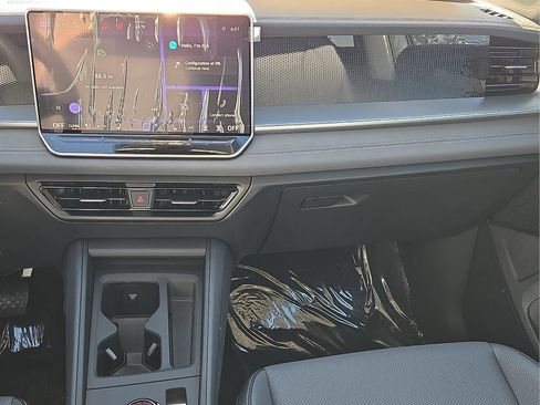 New 2026 Volkswagen Tiguan SE image 15