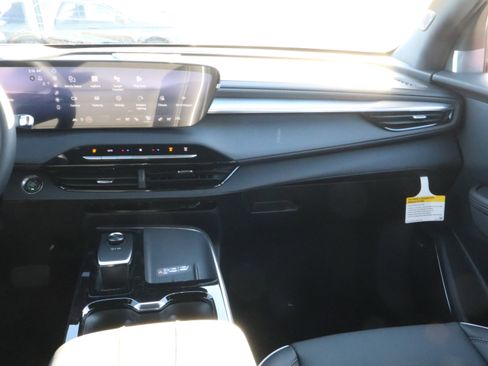 New 2026 Buick Enclave Preferred w/ Power Package image 11