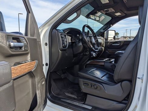 Used 2022 Chevrolet Silverado 2500 High Country w/ Safety Package II image 43