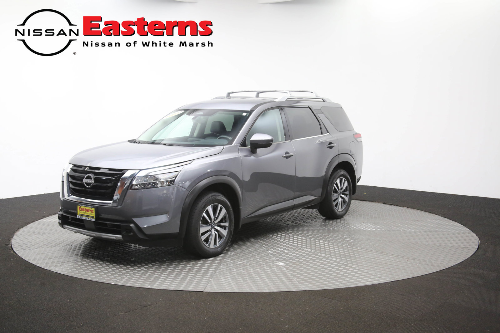 Used 2024 Nissan Pathfinder SL AWD/4WD image 58