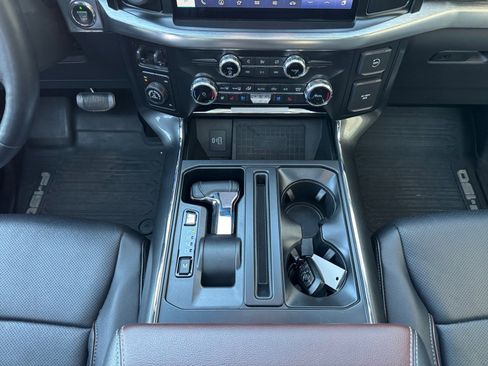 Certified 2022 Ford F150 Lariat w/ Equipment Group 502A High image 11