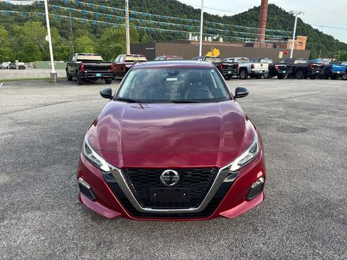 Used 2021 Nissan Altima 2.5 SR w/ SR Premium Package AWD/4WD image 8