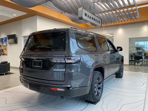 New 2026 Jeep Grand Wagoneer Limited w/ Premium Group II AWD/4WD image 2